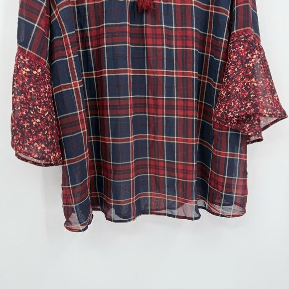 Catherines Top Women 3X Petite Red Plaid 3/4 Sleeve V-Neck Tasseled Bell Sleeves - Picture 3 of 12